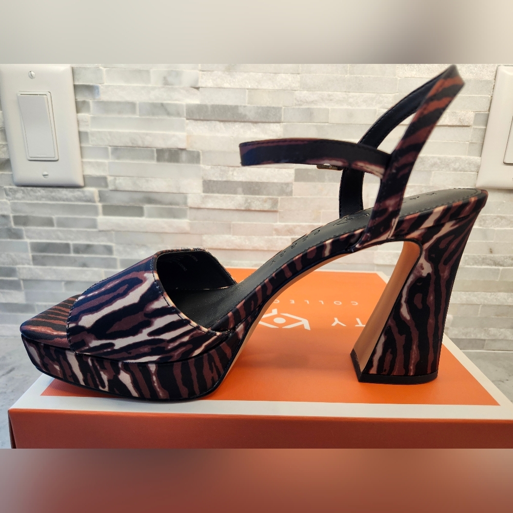 Katy Perry Tiger Print Satin Platform Heels Sandals Size 9.5 NWT - Picture 5 of 9